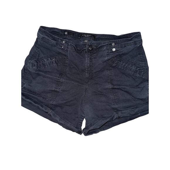 NINE WEST black shorts size 12/31 - Picture 1 of 4